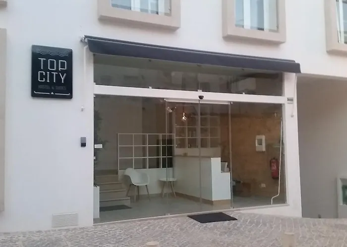 Topcity Hostel & Suites